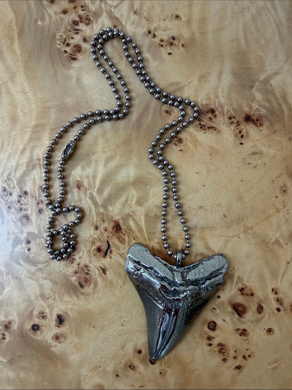 WHITE MOTH Metallic Shark Tooth Pendant Necklace